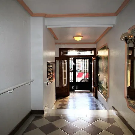 Best House Tvt Апартаменти Торрев'єха