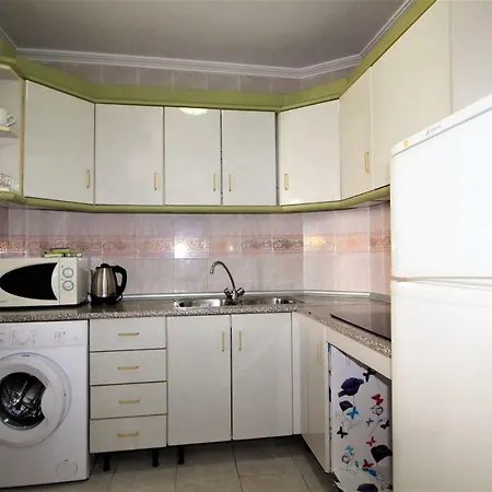 Best House Tvt Торрев'єха